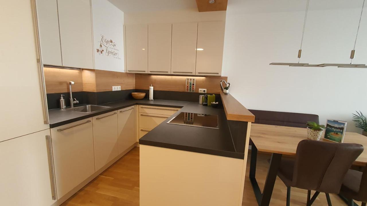 Luxurioeses Apartment Mit Garten & Terrasse In Der Naehe Vom See Im Schoenen Salzkammergut Gmunden Ngoại thất bức ảnh