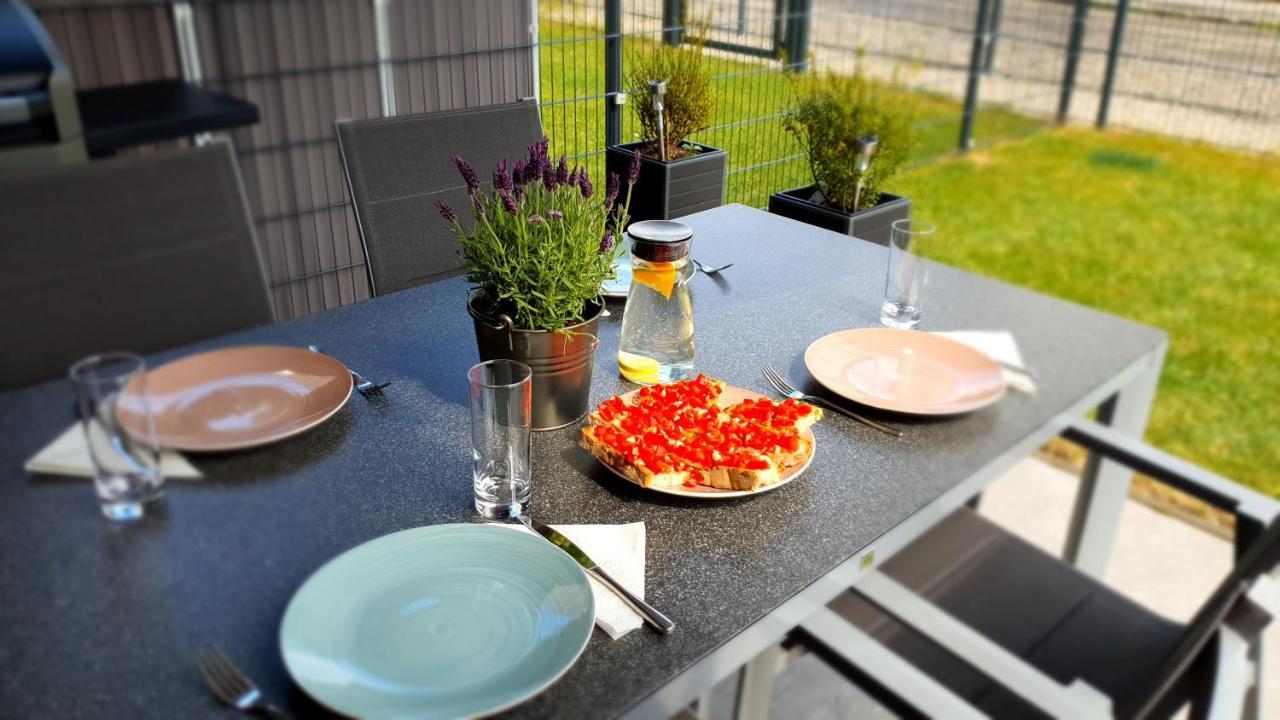 Luxurioeses Apartment Mit Garten & Terrasse In Der Naehe Vom See Im Schoenen Salzkammergut Gmunden Ngoại thất bức ảnh